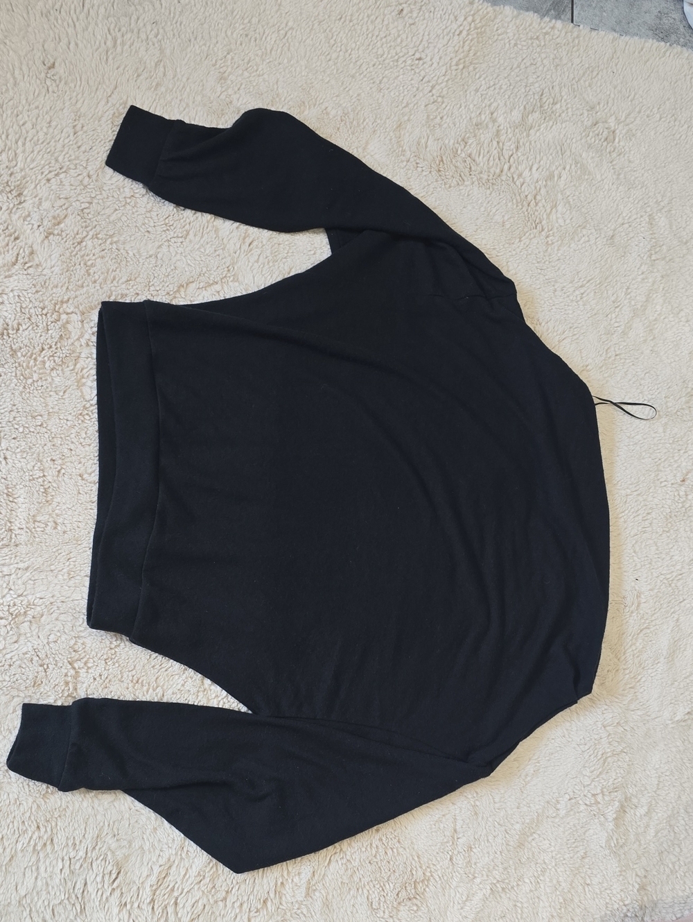 Urban Outfitters Black Crewneck Sweater